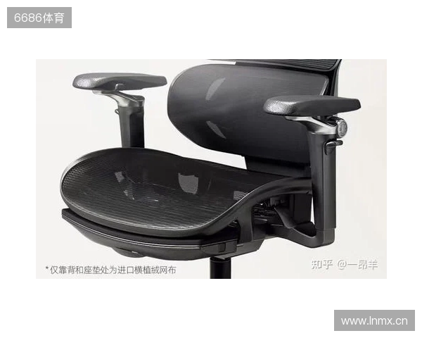 邮报：纽卡球迷在法国遇袭，被马赛球迷投掷催泪瓦斯